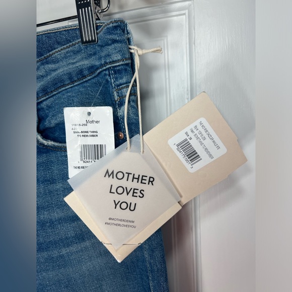 🆕MOTHER 👵The Mid Rise Dazzler Ankle Step Fray in Something To Remember Sz 28 - Picture 13 of 16